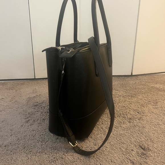 Zara Basic Collection Bag  Holds a 13” laptop - Picture 3 of 8